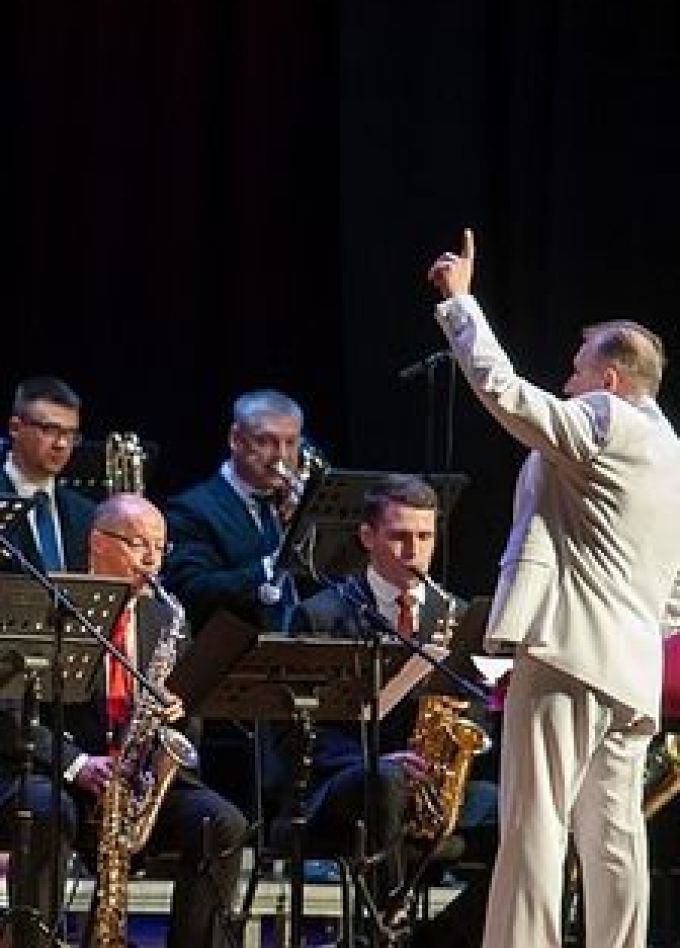 Ко всемирному дню рок-н-ролла