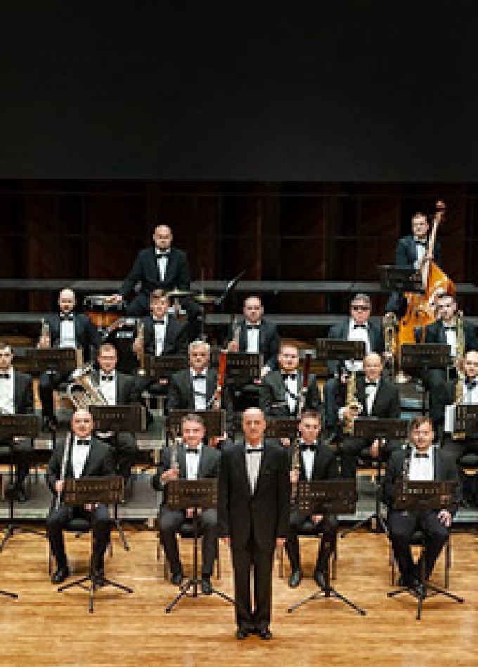 Несокрушимая и легендарная