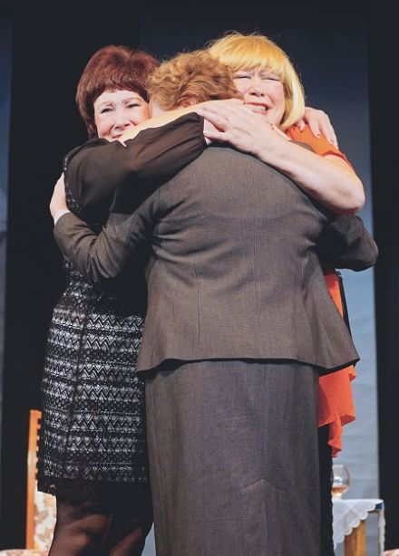 Три красавицы