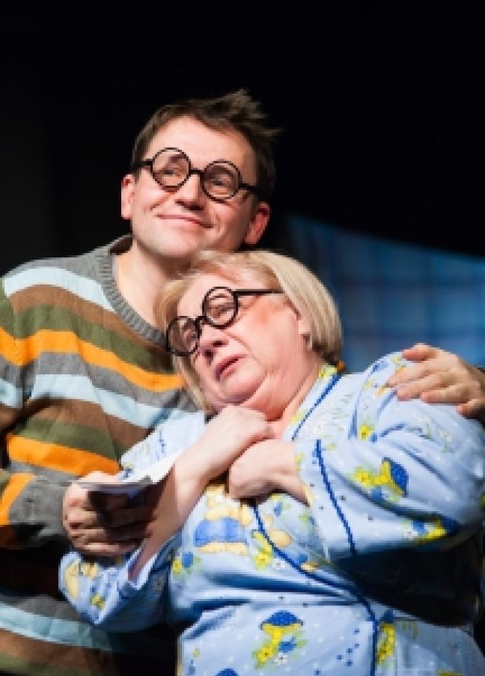 Одинокий мужчина заурядной внешности желает познакомиться