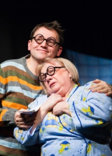 Одинокий мужчина заурядной внешности желает познакомиться