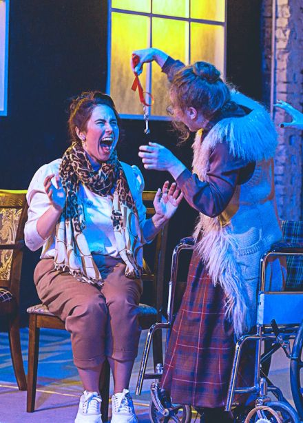 Восемь любящих женщин