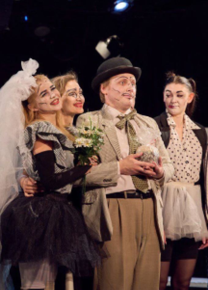 И всё заверте...